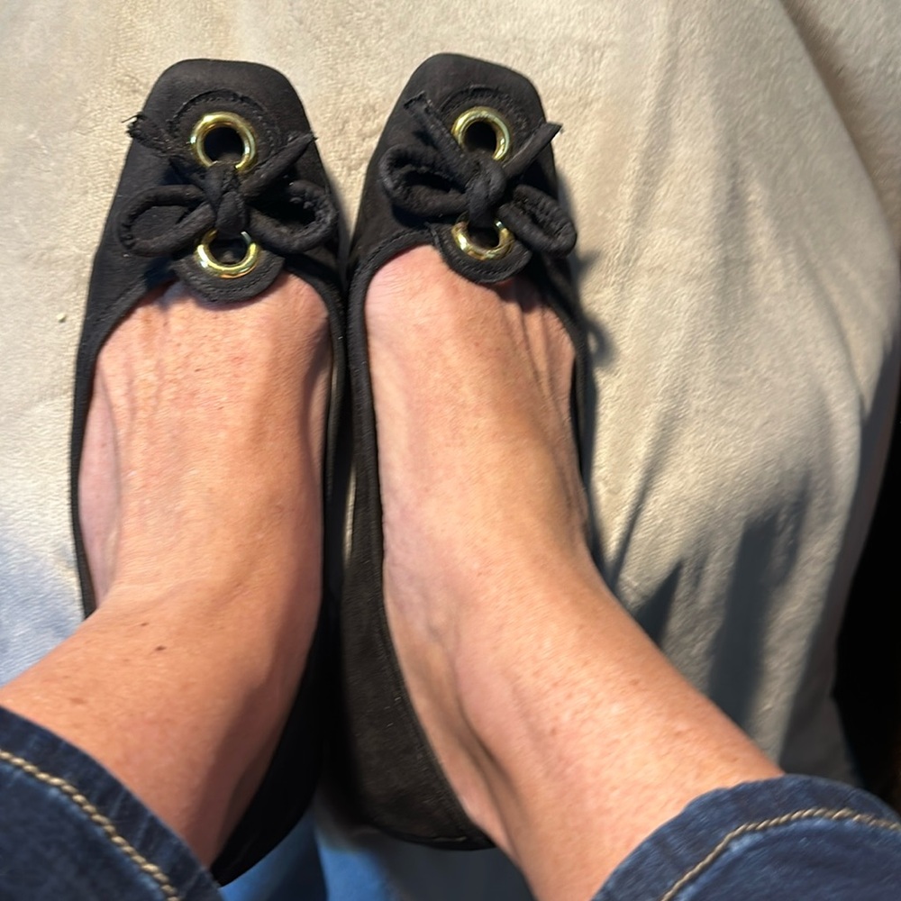 Black sueded bow flats